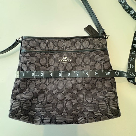 Coach large file Crossbody Bag EUC Carcosl Gray Canvas - Picture 12 of 15